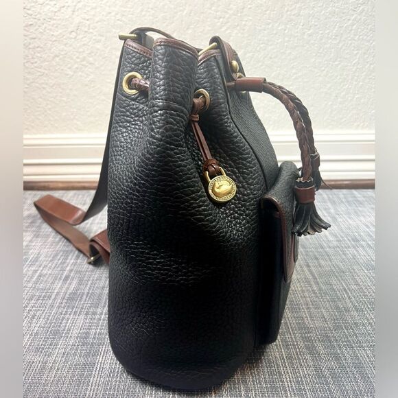 Vintage Dooney & Bourke Sling/Bucket Bag - Picture 3 of 16